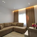 Garden Ermali Εξαμίλιο