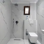 Garden Ermali Lejlighedshotel 4*