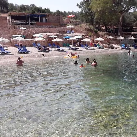 Garden Ermali شقة فندقية 4*