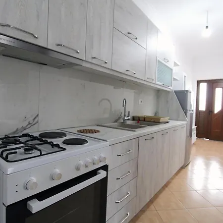 Garden Ermali 4*