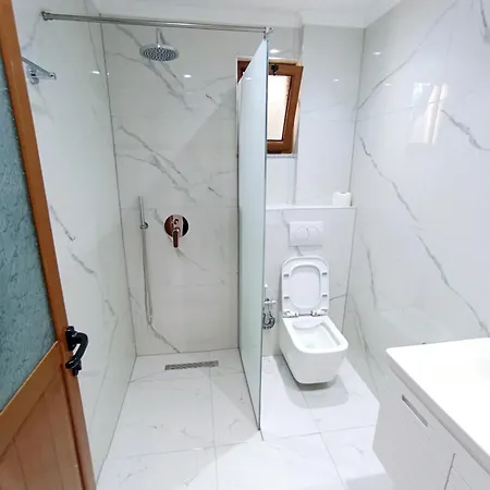 Garden Ermali شقة فندقية