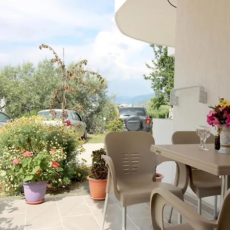 Lägenhetshotell Garden Ermali Ksamil