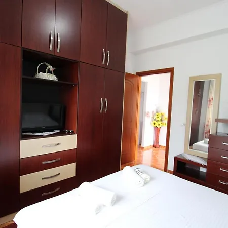 Lägenhetshotell Garden Ermali