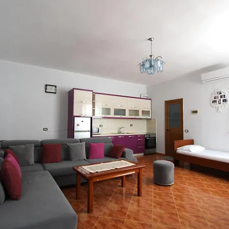 Hotel apartamentowy Garden Ermali *